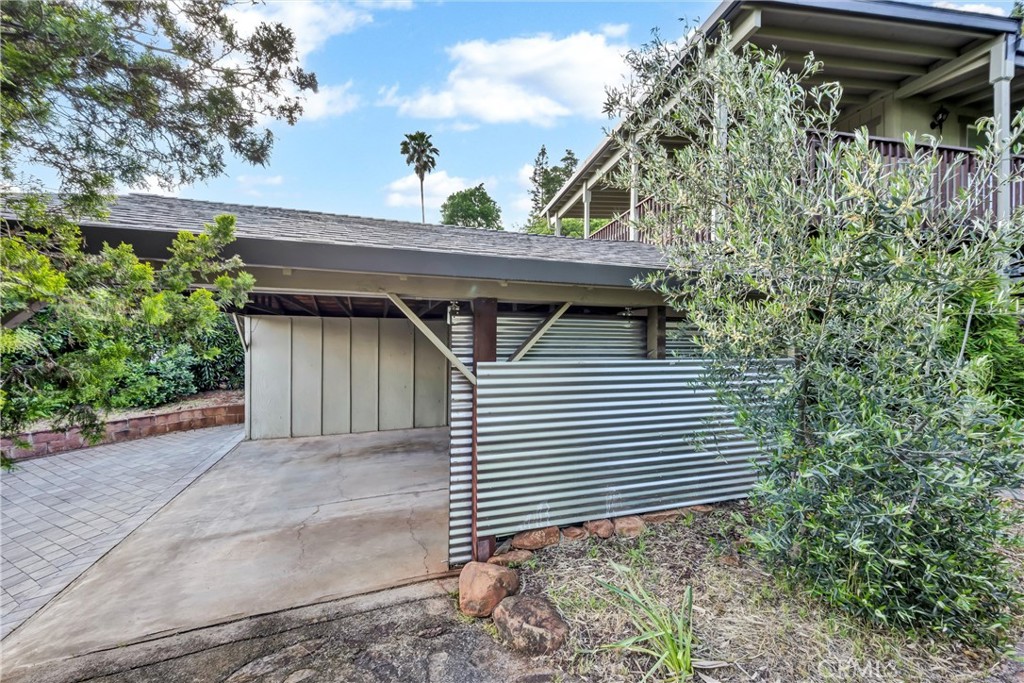 18528 North Shore Drive Property Photo 49