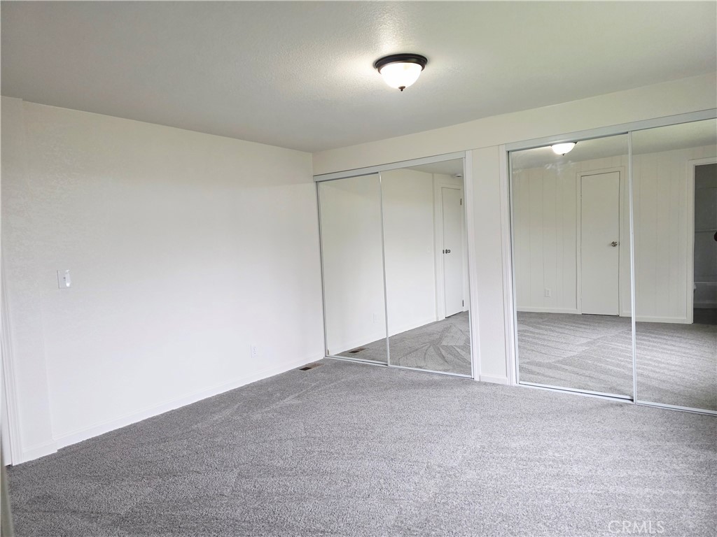 5330 Lakeshore 9 Property Photo 18