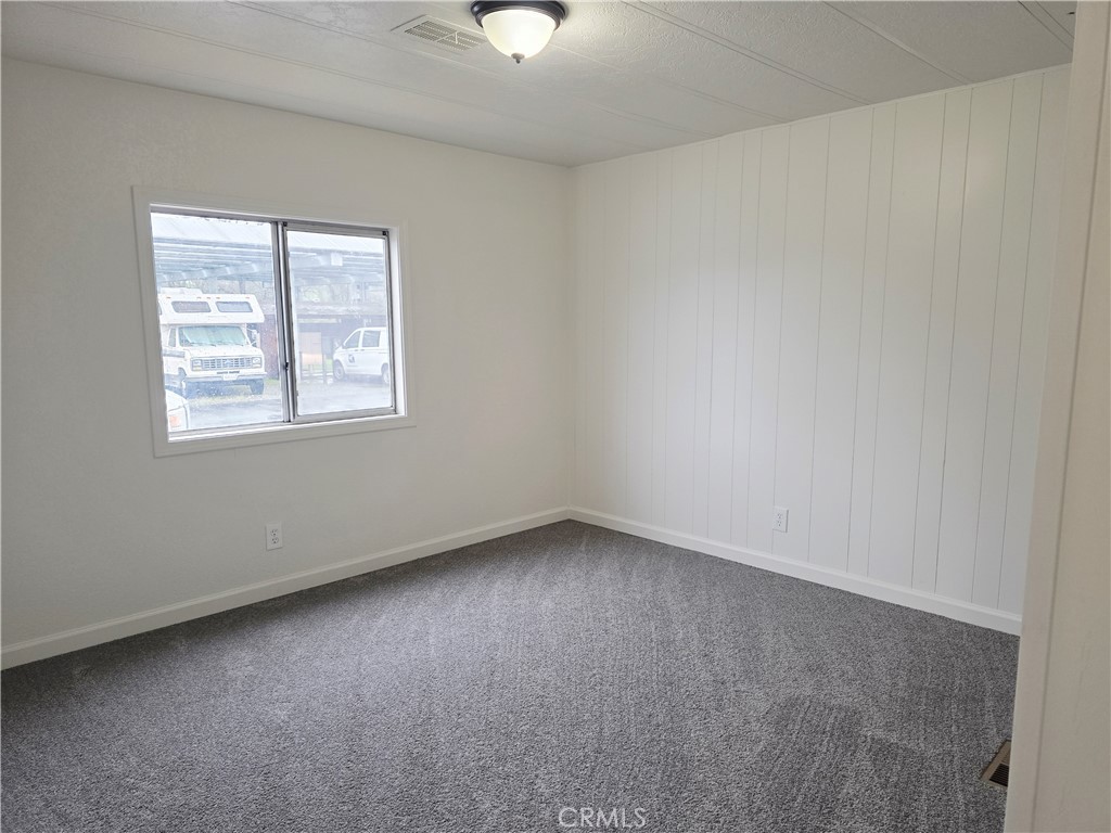 5330 Lakeshore 9 Property Photo 26