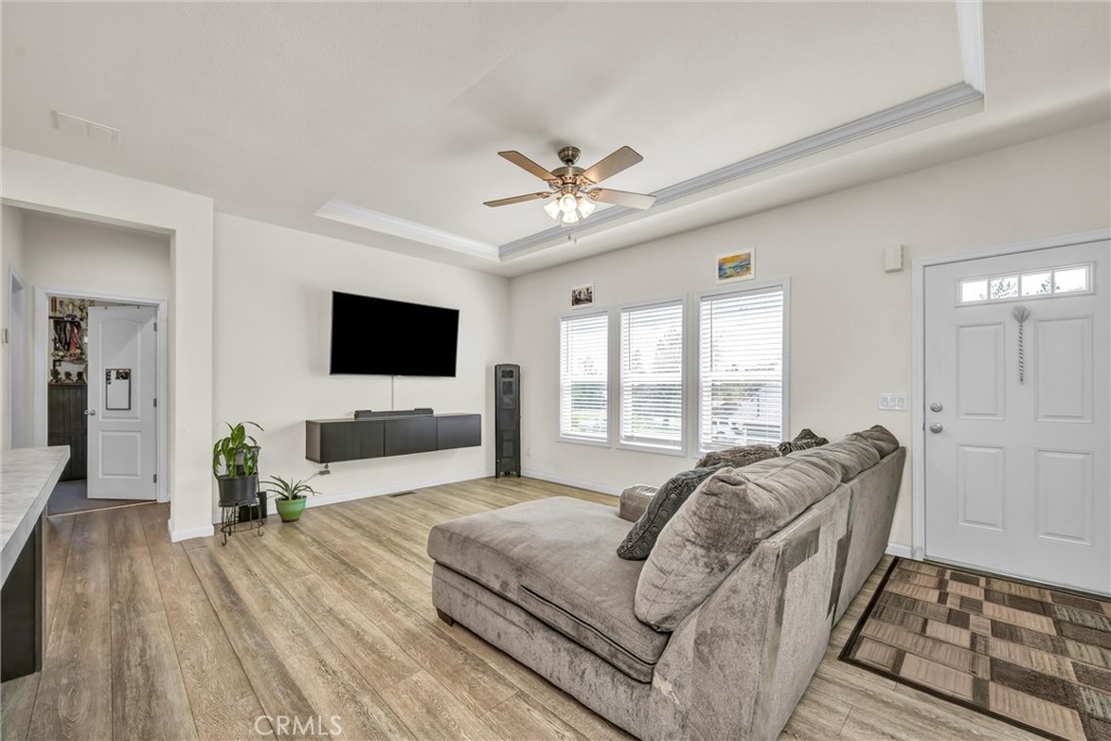 9447 Angelly Property Photo 4
