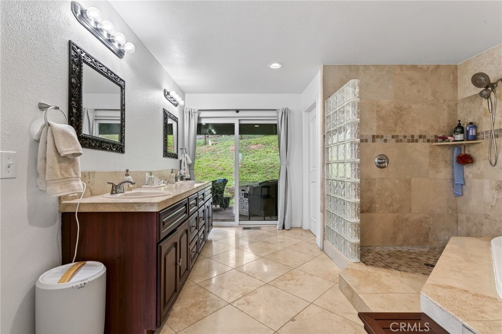 17437 Greenridge Property Photo 8