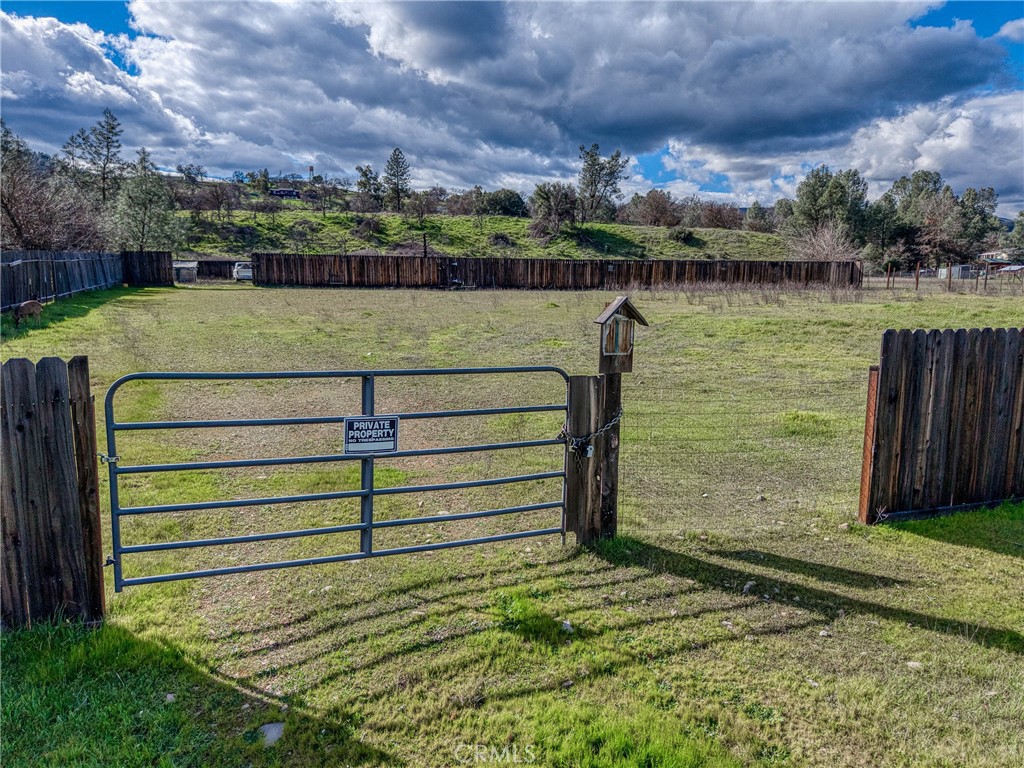 2605 Spring Valley Property Photo 4