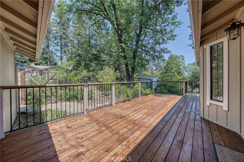 9591 Lassen Drive Property Photo 7