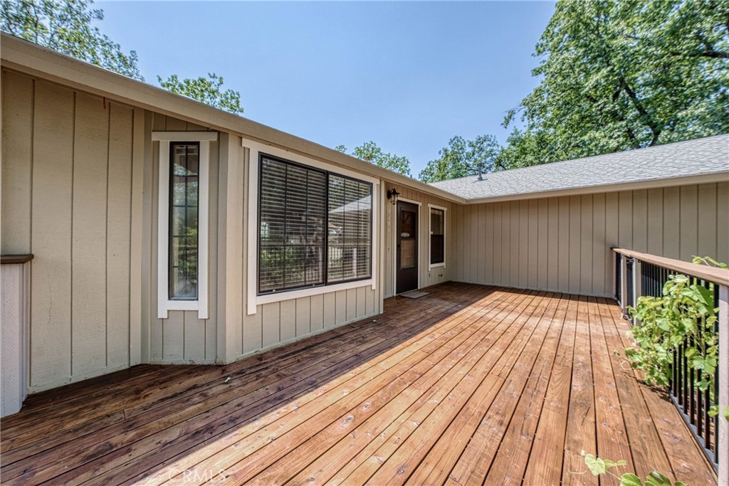 9591 Lassen Drive Property Photo 8