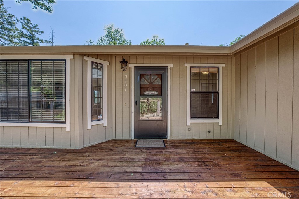 9591 Lassen Drive Property Photo 10
