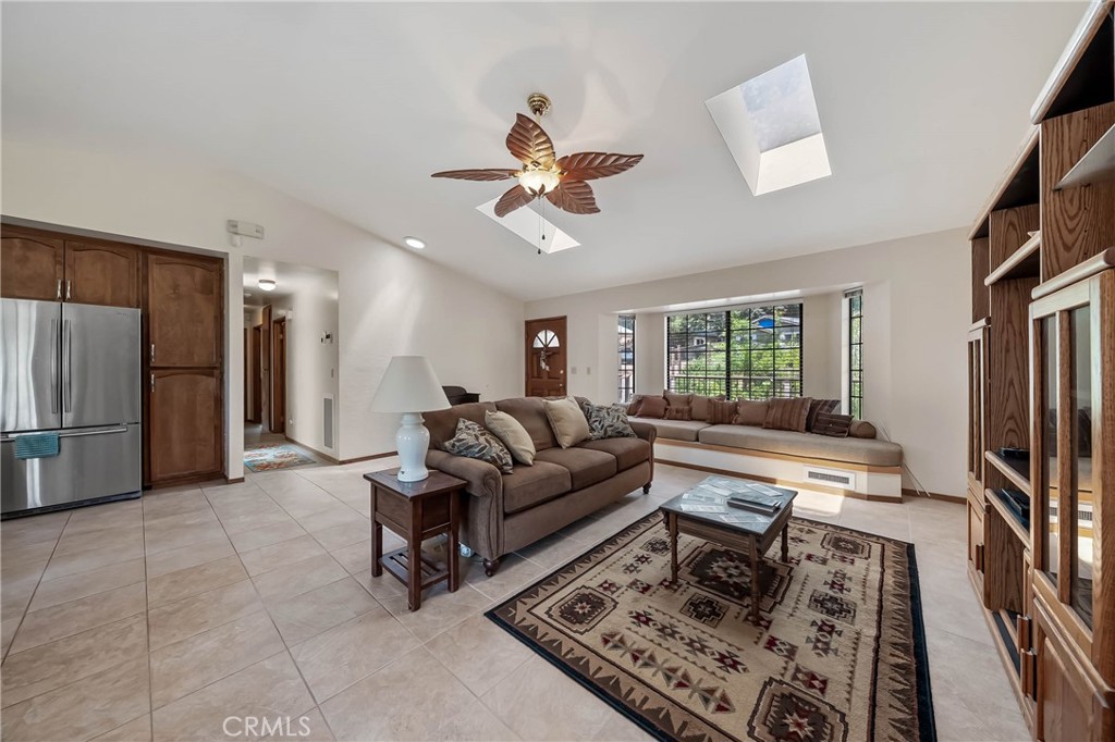 9591 Lassen Drive Property Photo 12