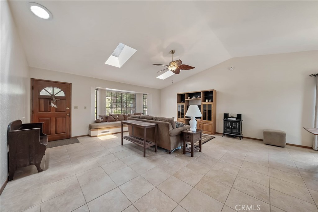 9591 Lassen Drive Property Photo 14