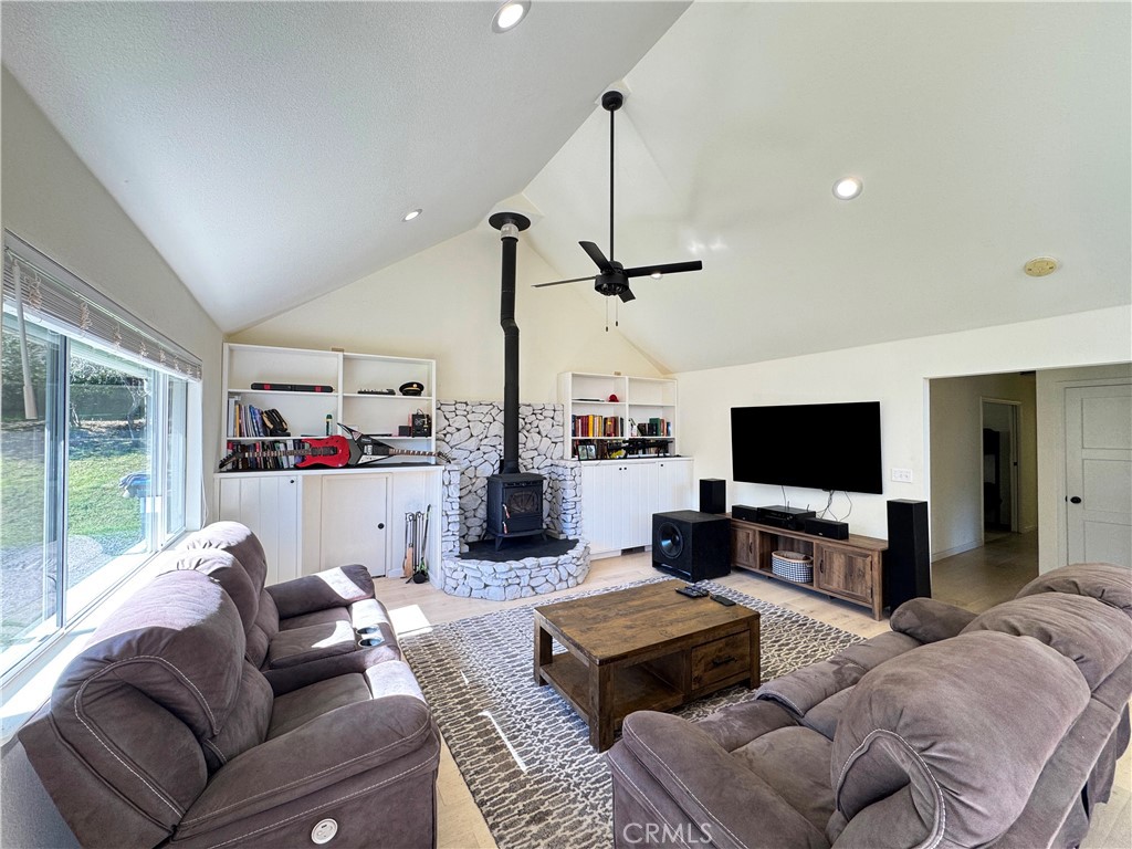 14605 Tomki Rd Property Photo 4