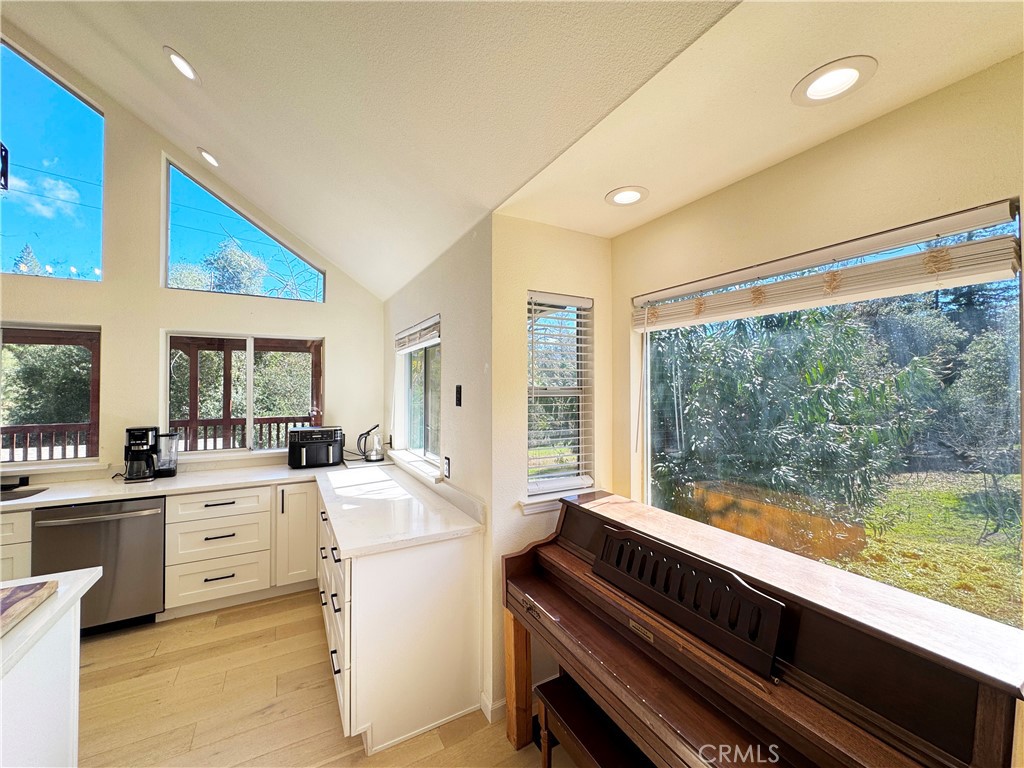 14605 Tomki Rd Property Photo 6