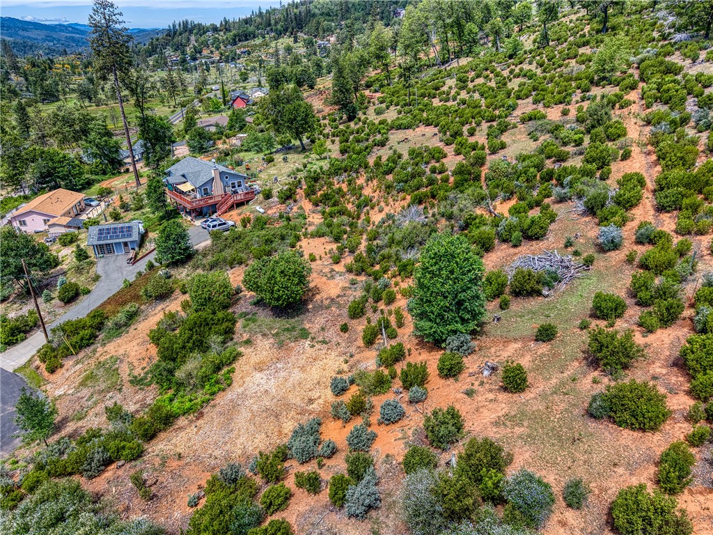 9738 Hoberg Drive E Property Photo 7