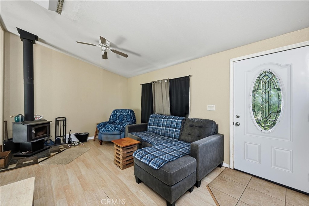 15560 20th Avenue Property Photo 4
