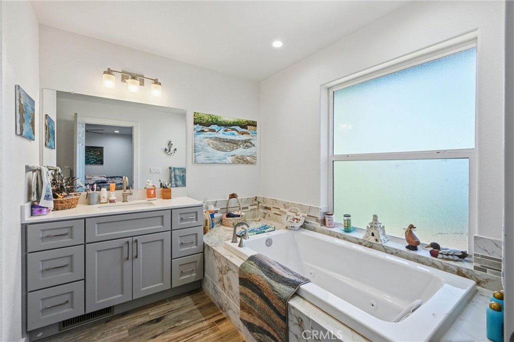 9786 Pinon Way Property Photo 13