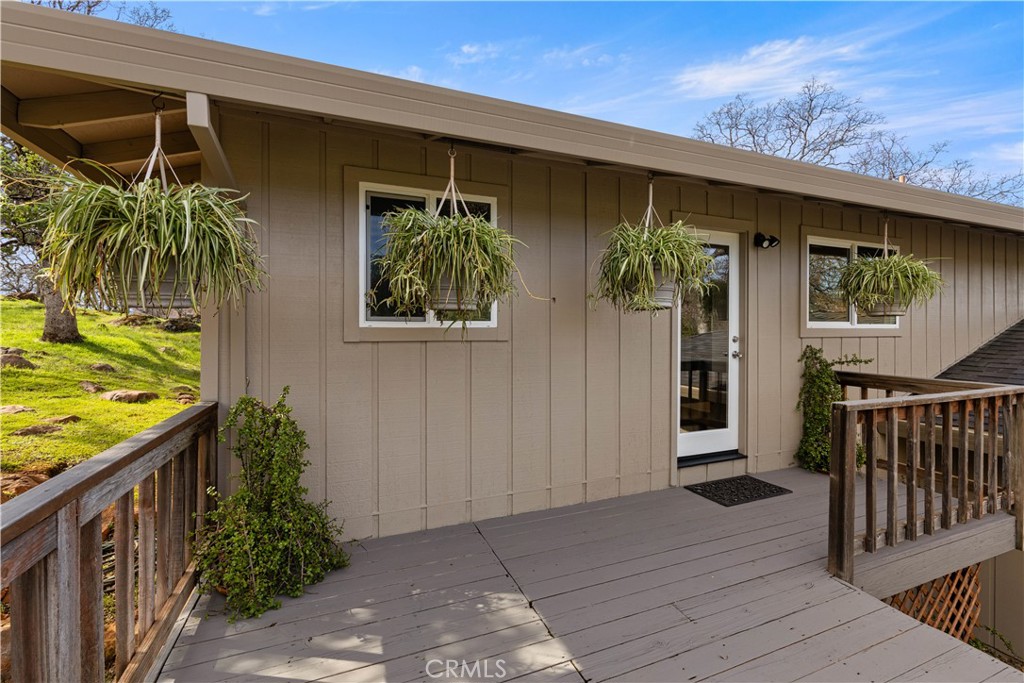 17444 Meadow View Drive Property Photo 33