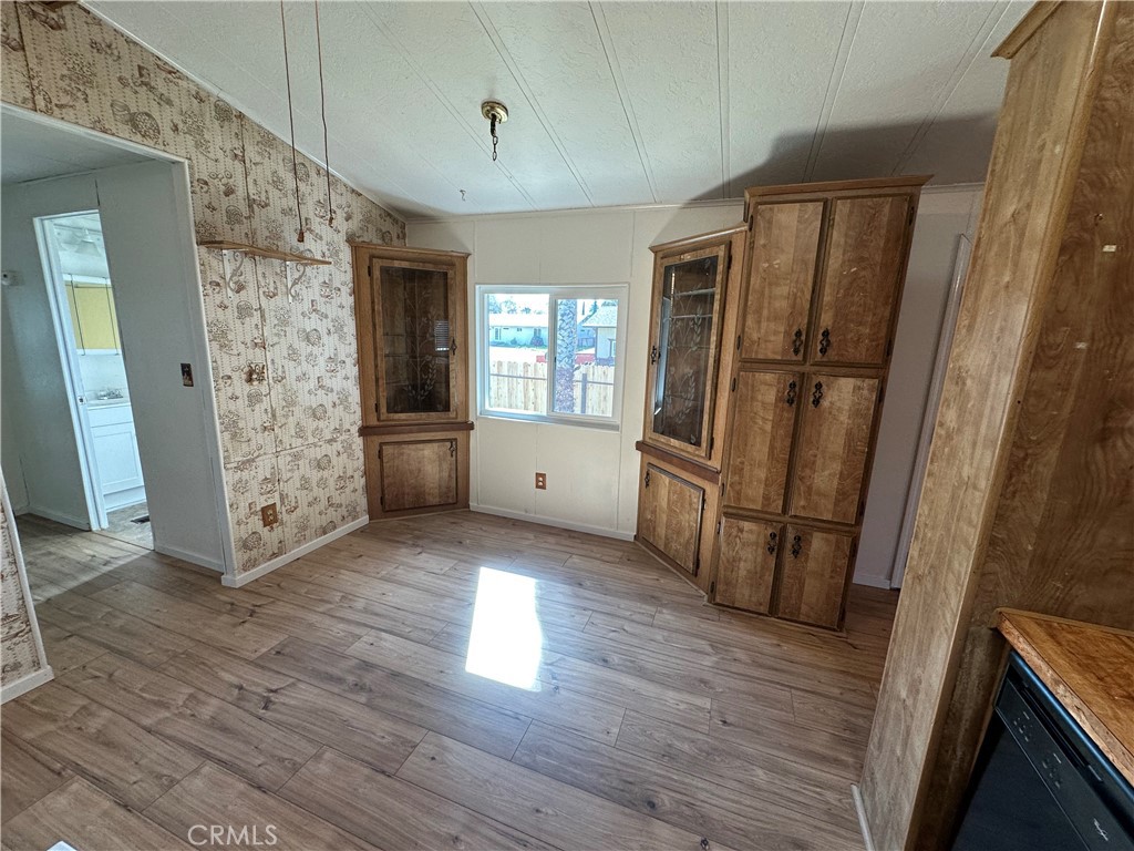 12880 4th Property Photo 7