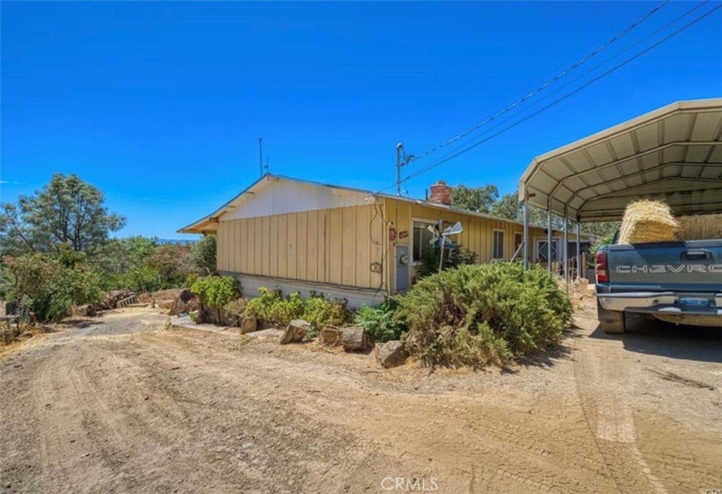 4369 Lakeview Terrace Property Photo 3