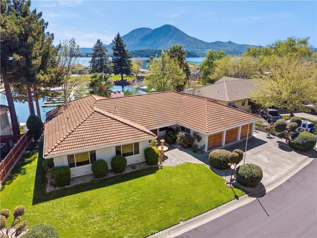8581 Paradise Valley Boulevard Property Photo 1
