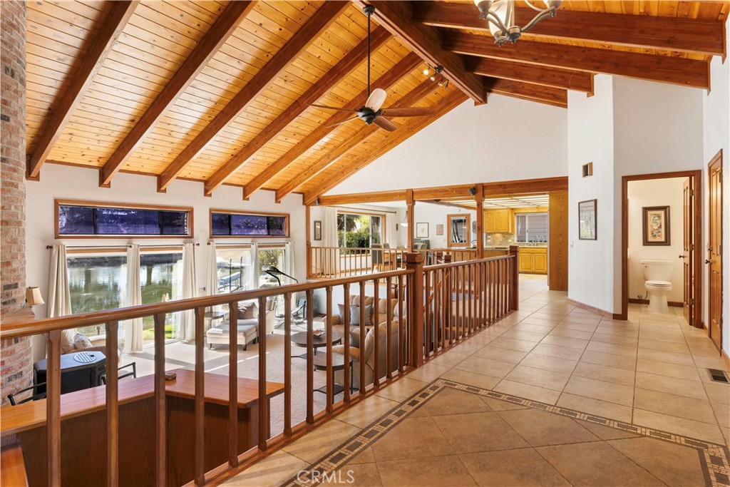 8581 Paradise Valley Boulevard Property Photo 6