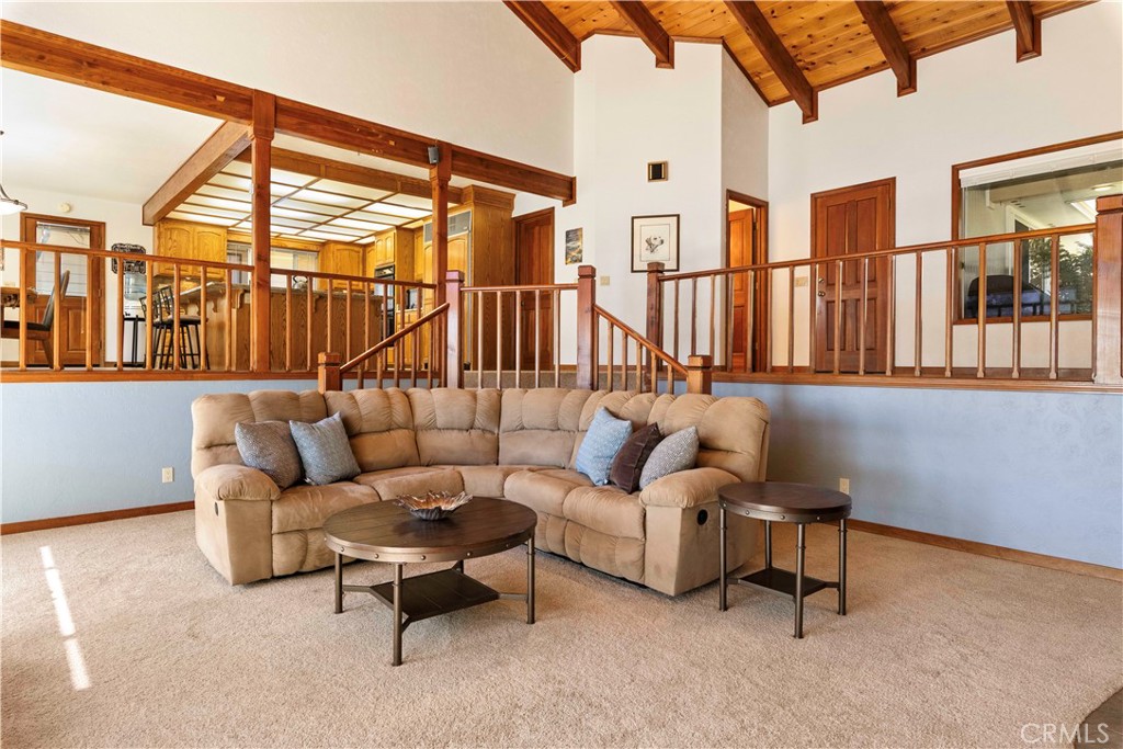 8581 Paradise Valley Boulevard Property Photo 10