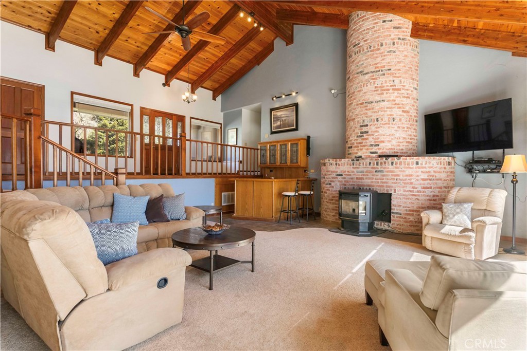 8581 Paradise Valley Boulevard Property Photo 12