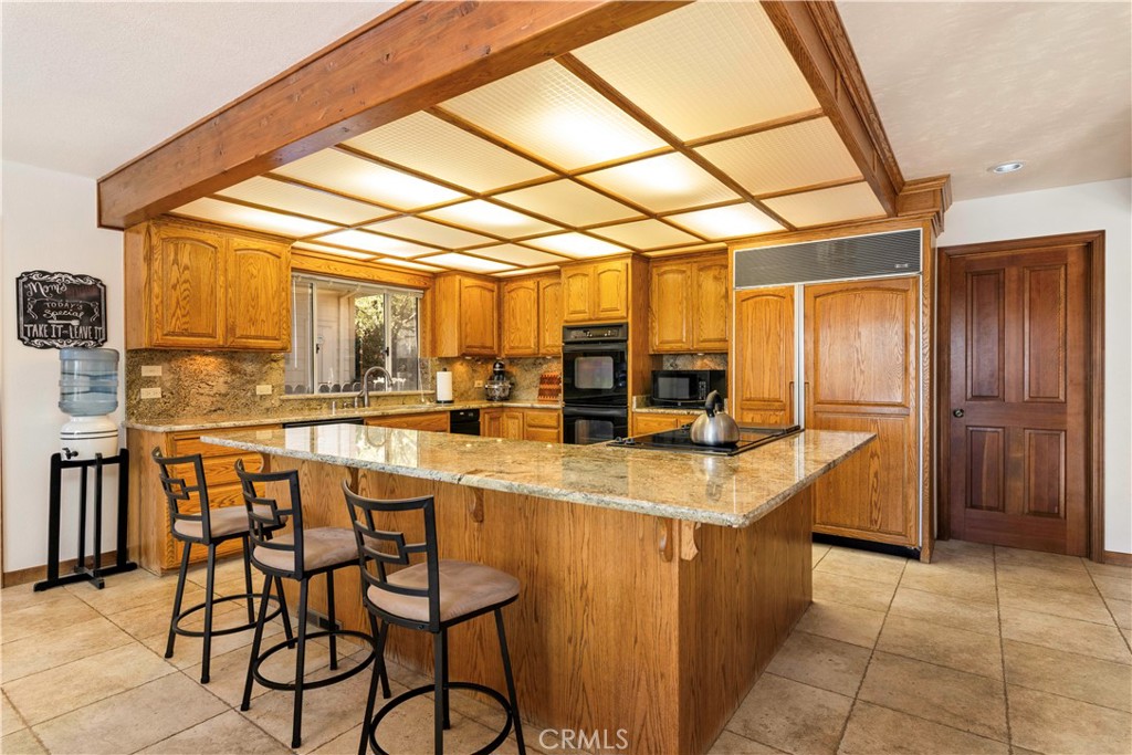 8581 Paradise Valley Boulevard Property Photo 18