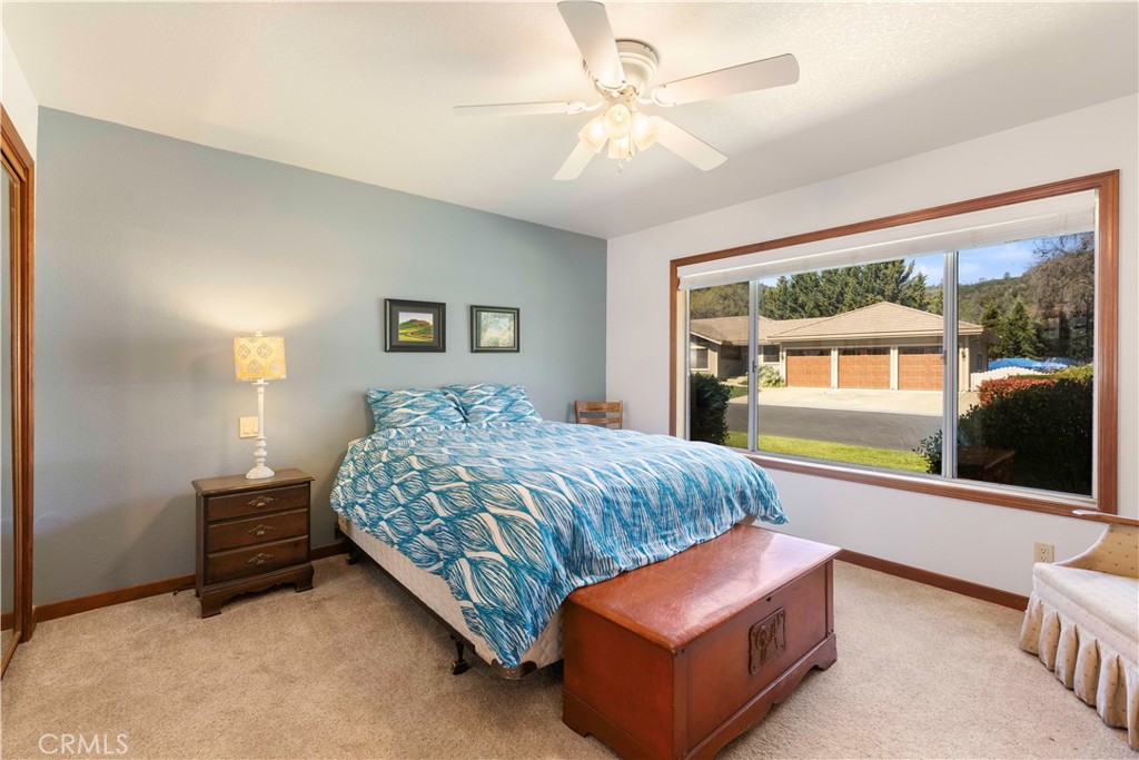 8581 Paradise Valley Boulevard Property Photo 24