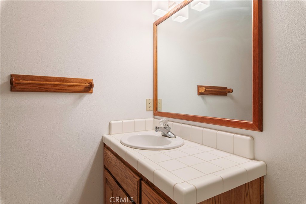 8581 Paradise Valley Boulevard Property Photo 26