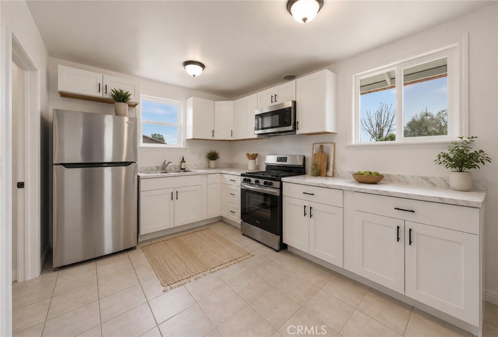 3426 4th Street Property Photo 2