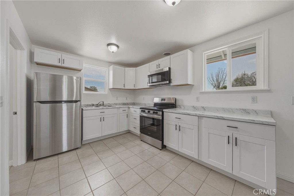 3426 4th Street Property Photo 8
