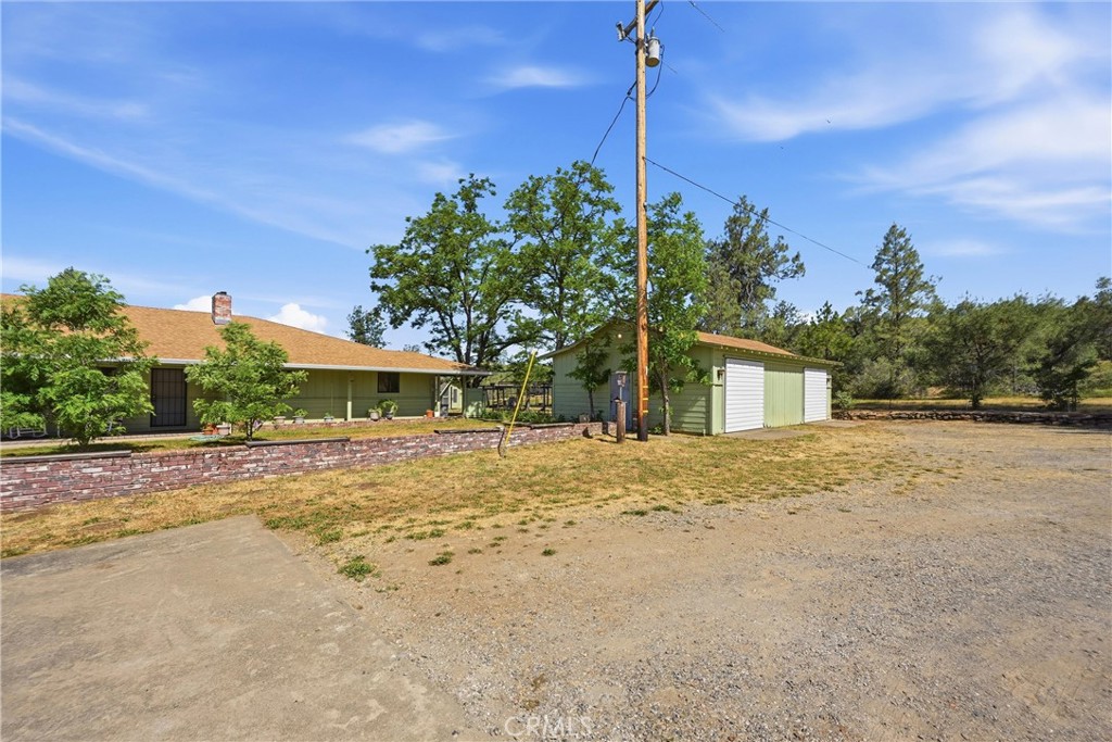 8155 Sulphur Creek Rd Property Photo 5