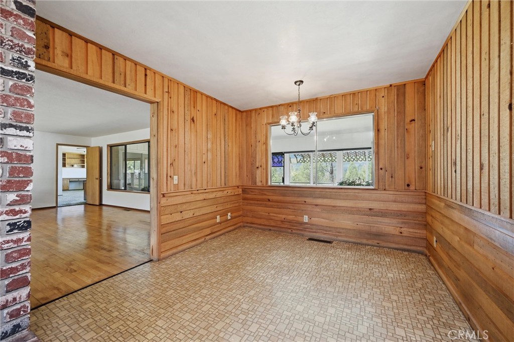 8155 Sulphur Creek Rd Property Photo 9