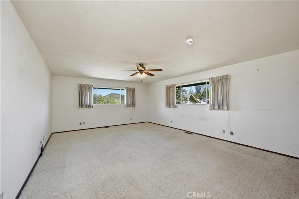 8155 Sulphur Creek Rd Property Photo 20