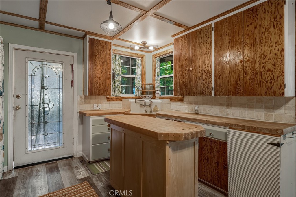 16179 Madrone Property Photo 4