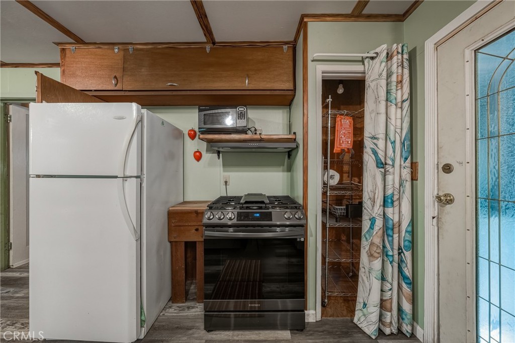 16179 Madrone Property Photo 9