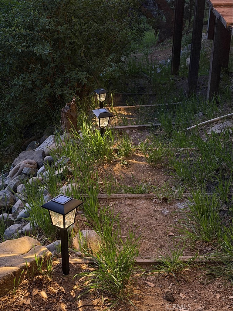 4047 Foothill Property Photo 28