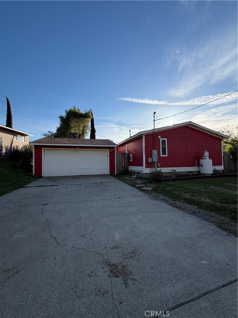 4047 Foothill Drive Property Photo 6