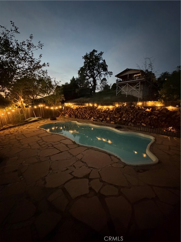4047 Foothill Drive Property Photo 20