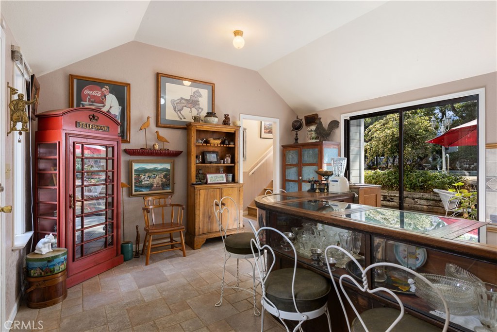 1940 Westlake Drive Property Photo 36