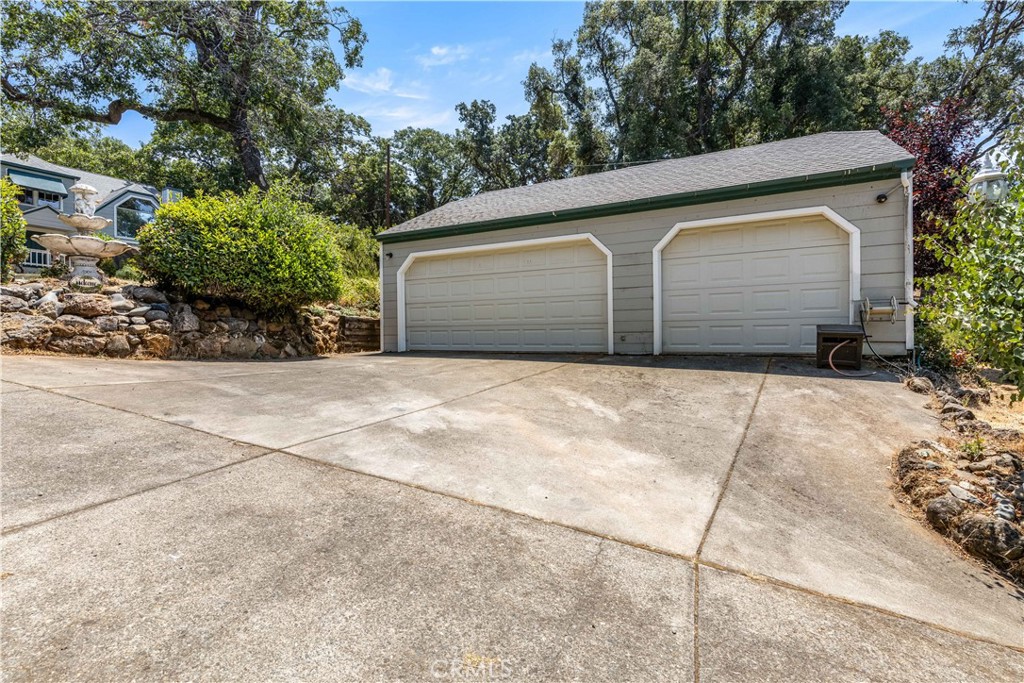1940 Westlake Drive Property Photo 54