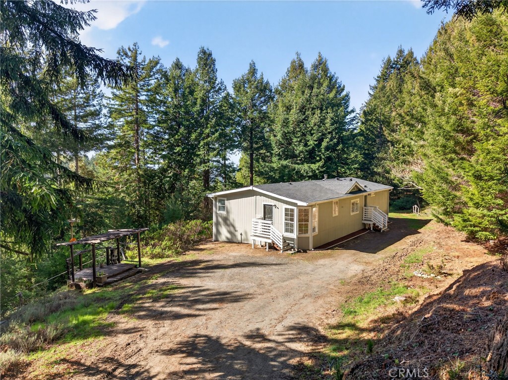 40421 Mountain View Road Property Photo 1