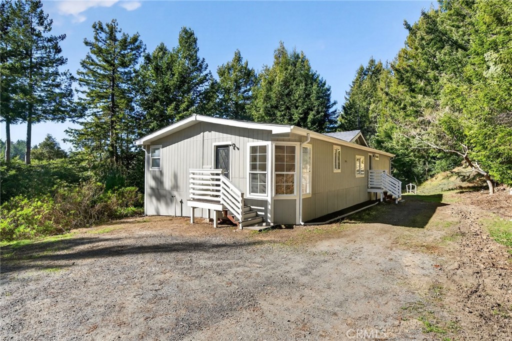 40421 Mountain View Road Property Photo 2