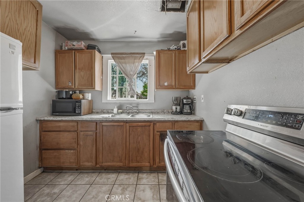 3676 Madrone Property Photo 10