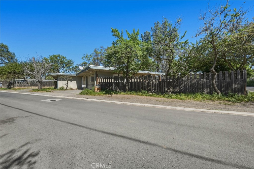 3676 Madrone Property Photo 25