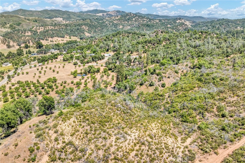 10525 Wagner Property Photo 7
