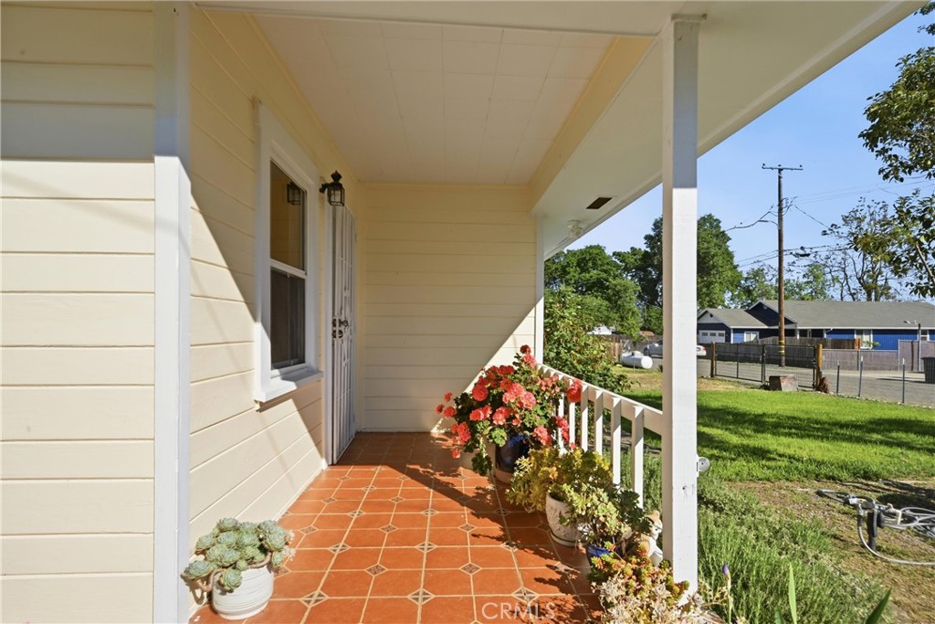 3440 Beach Property Photo 2