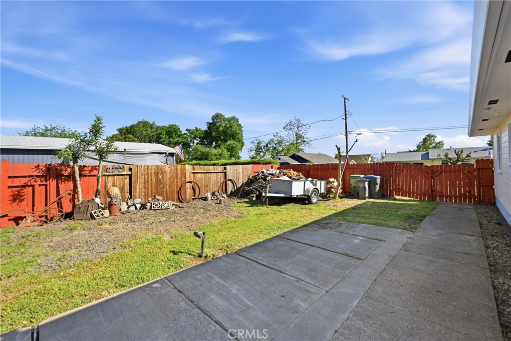 3440 Beach Property Photo 22