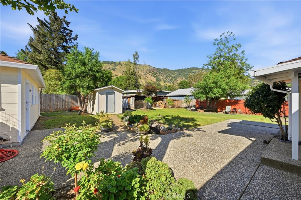 3440 Beach Property Photo 26