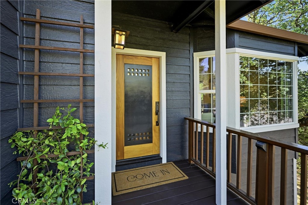 19345 Moon Ridge Property Photo 1