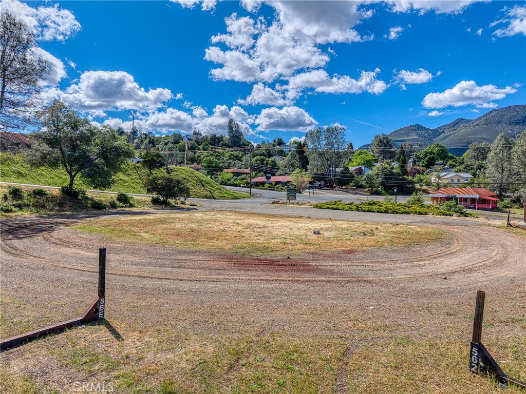 9700 State Highway 281 Property Photo 12
