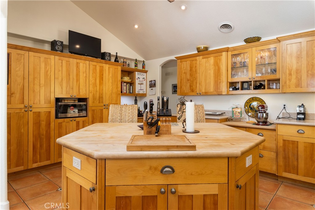 6675 Kelsey Creek Drive Property Photo 11