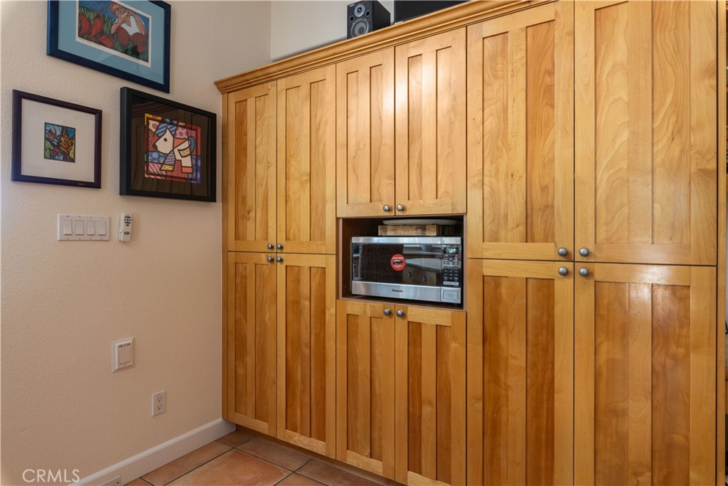 6675 Kelsey Creek Drive Property Photo 13